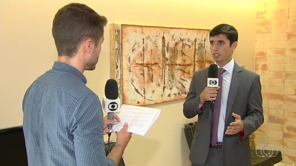 Agora, médicos podem dar consultas a distancia.